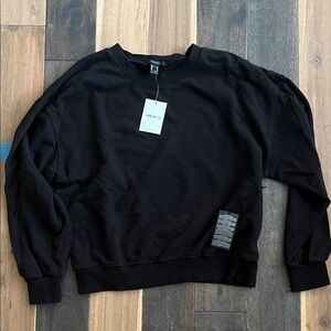 Forever 21 Classic Black Crew Neck Sweater